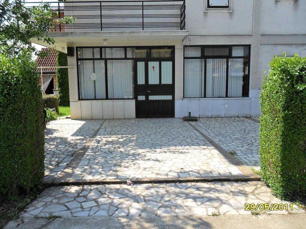 Ambient Apartments Struga Exteriör bild